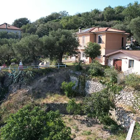 Apartment Pierina *
