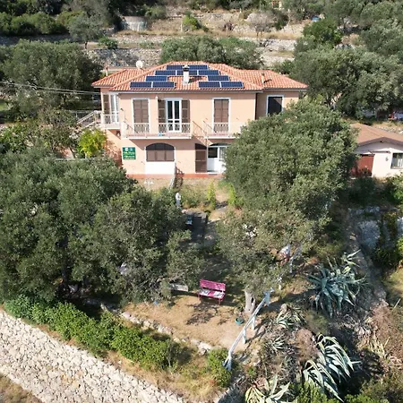 Apartment Pierina *